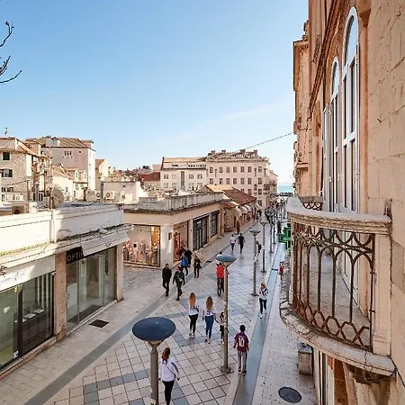 Marmont Oda ve Kahvaltı Split