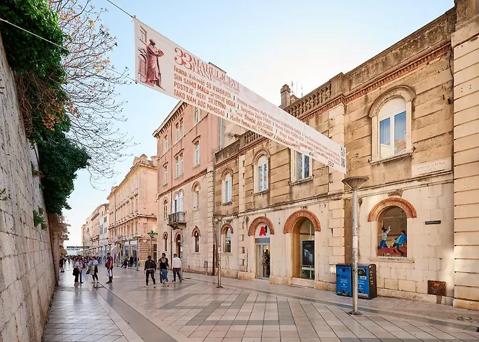 Marmont Bed & Breakfast