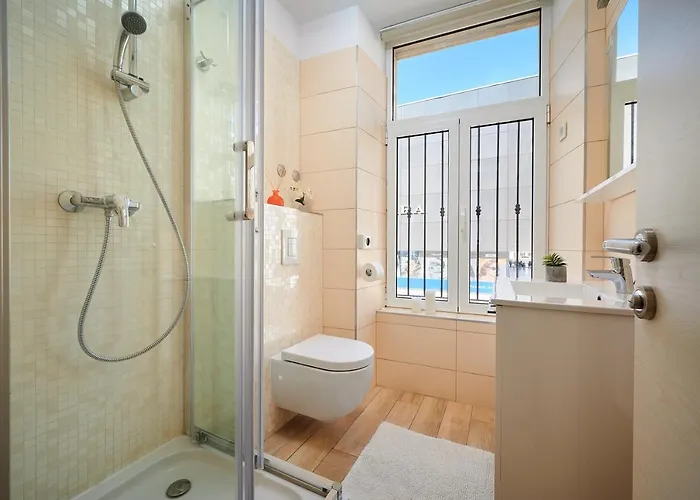 Marmont Bed and Breakfast 3*